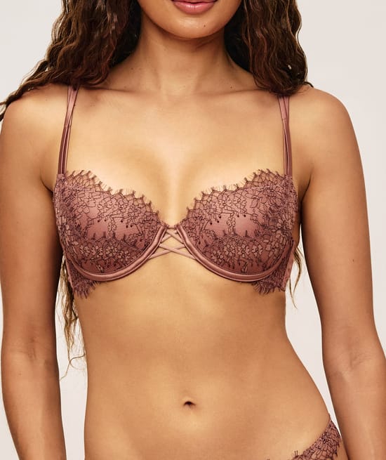 Soutien-gorge ampliforme en dentelle;