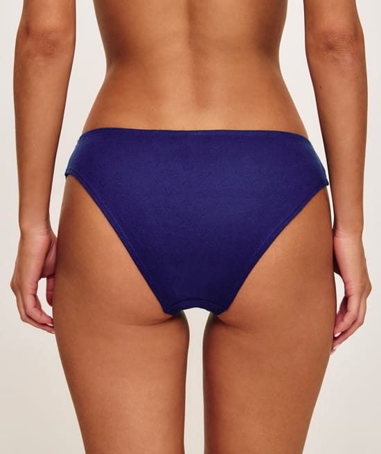 Pack of 3 cotton panties;