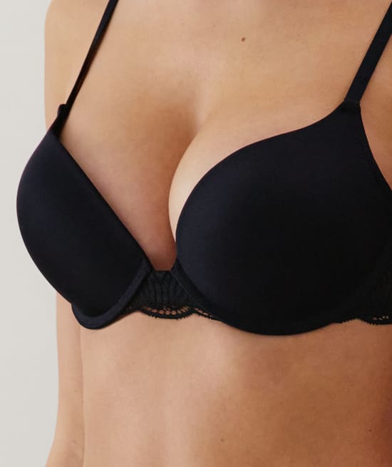 Black lace ultra push-up bra;