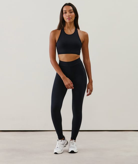 Brassière sport en microfibre;