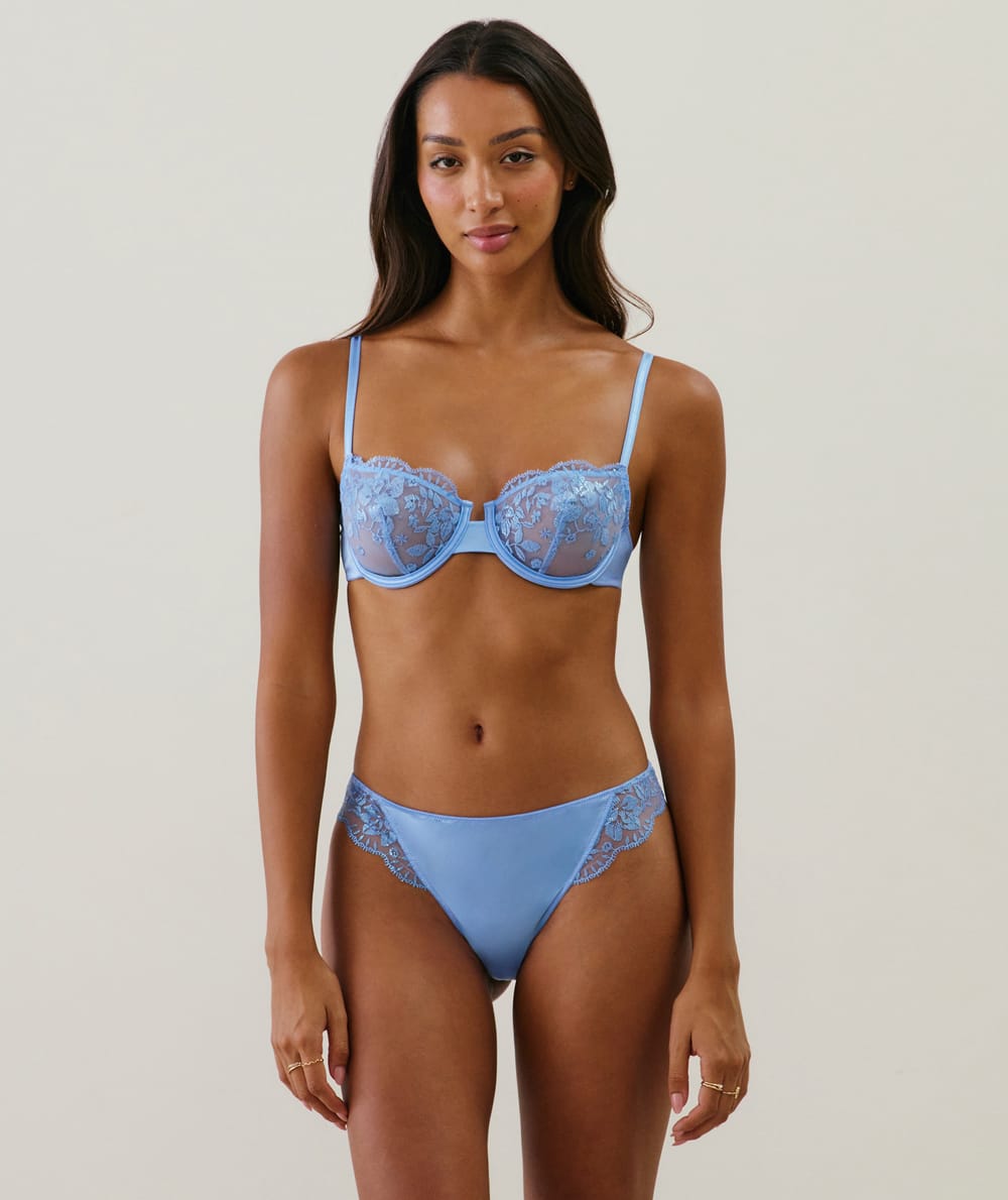 Microfibre thong with embroidery;