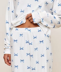 Set t-shirt and corduroy pants with knot patterns;