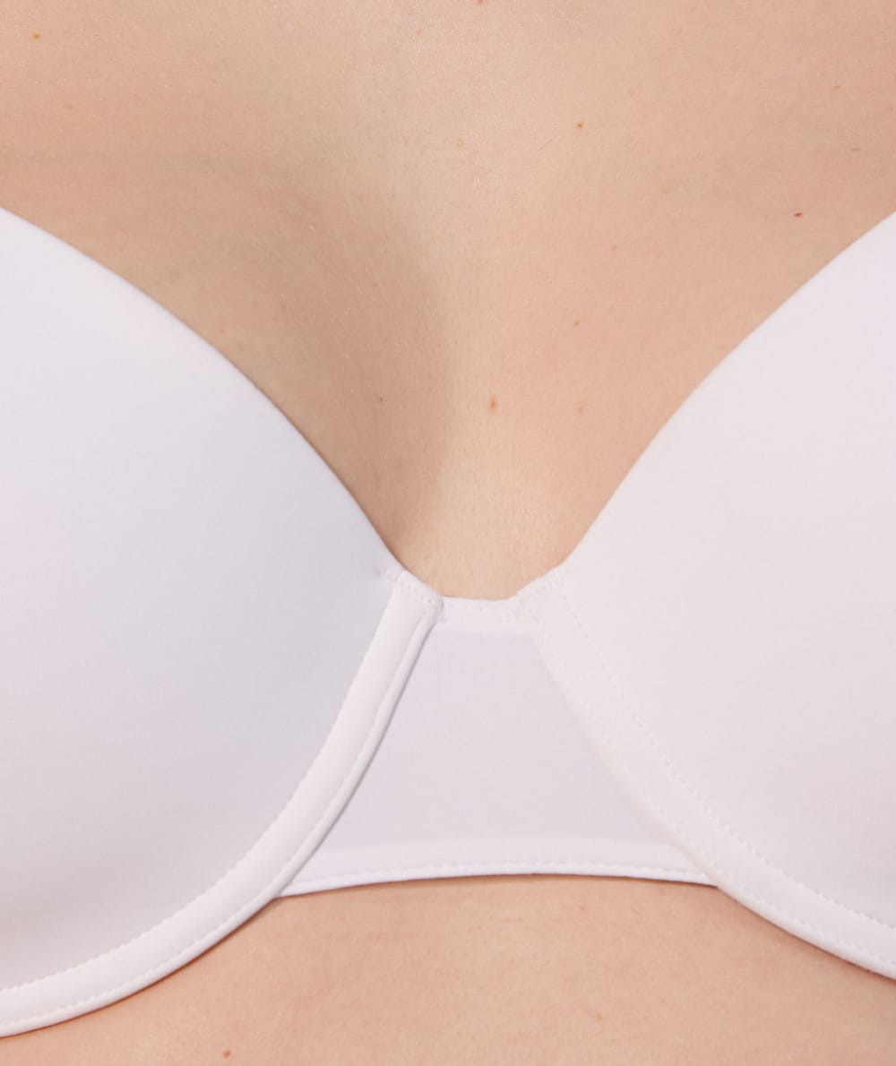 Microfiber push-up padded bra;