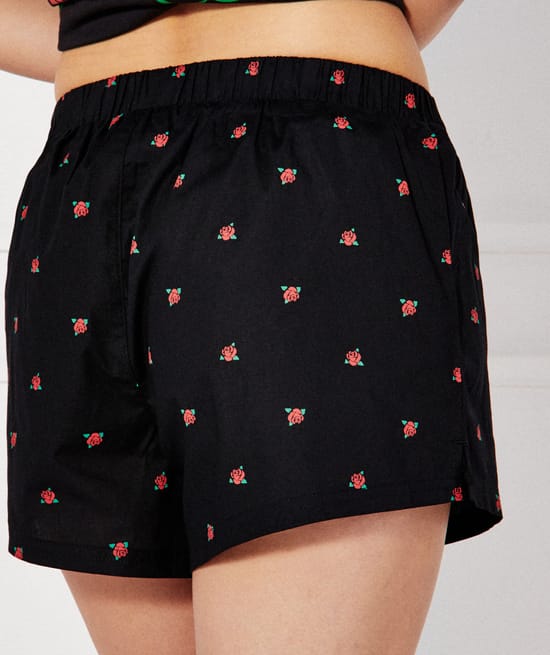 Patterned shorts;