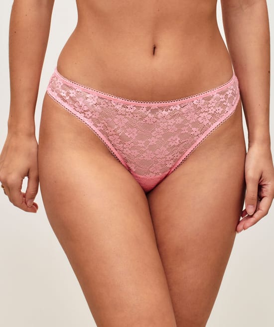 Lace string with removable jewelry;