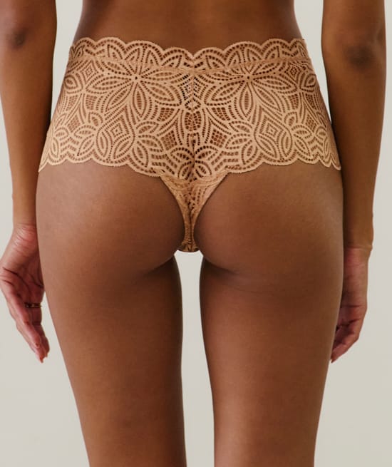 Cheeky en dentelle;