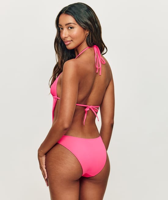 One piece - Swimsuit;