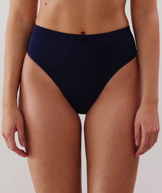 Flux léger - String menstruel en microfibre;
