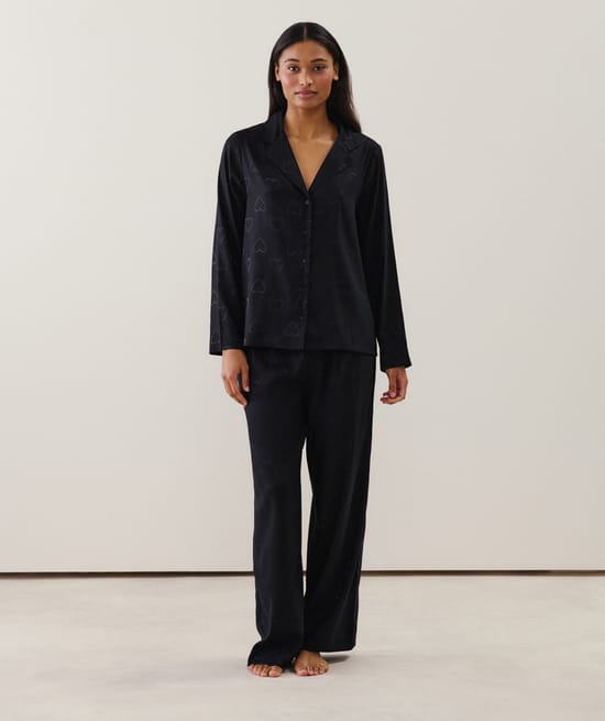 Chemise en satin à motifs;