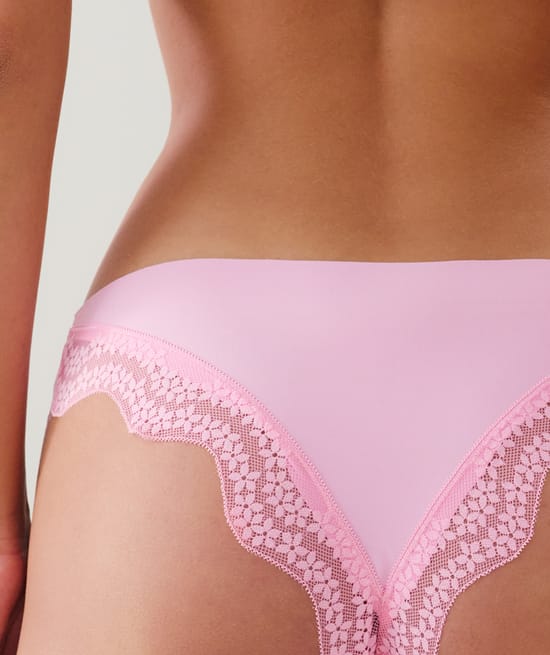 Brief in microfibre and lace;