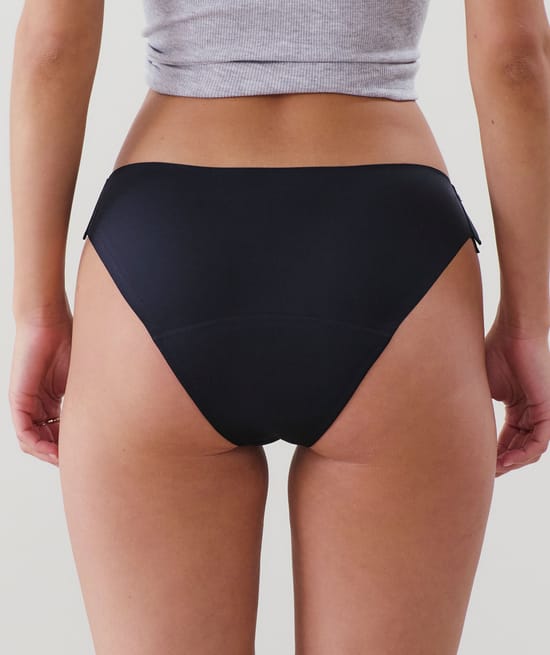 Medium flow - Menstrual brief in microfibre;