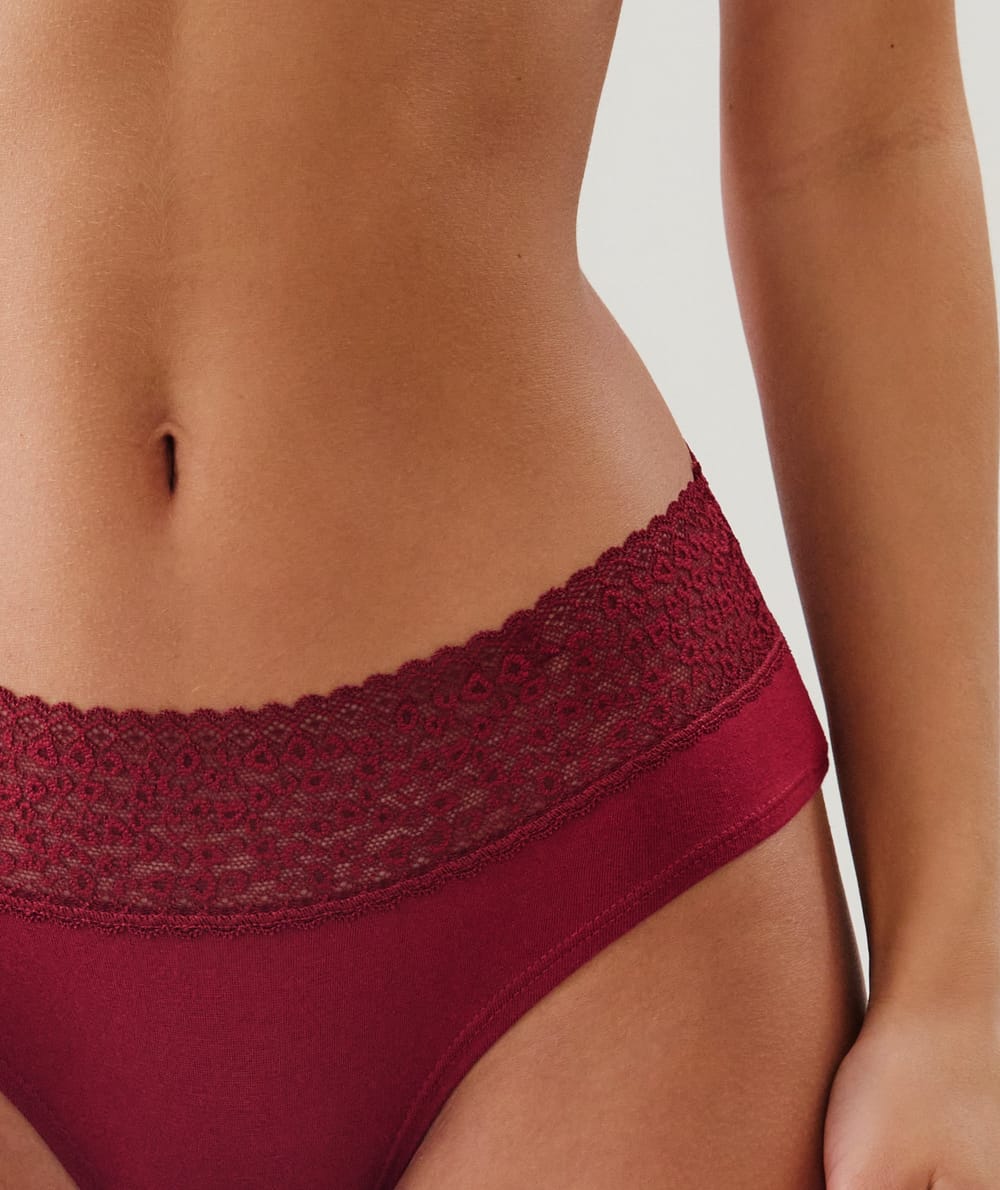 Shorty de encaje;