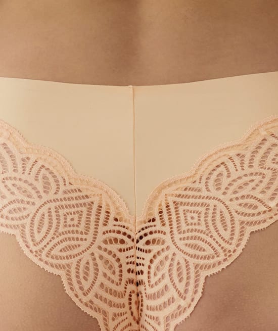 Microfibre and lace cheeky brief;