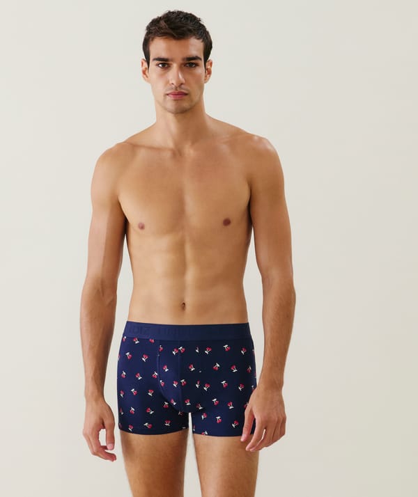 Cotton boxer shorts with cherry print;