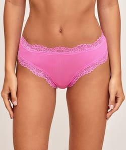 Cheeky in cotton and lace;