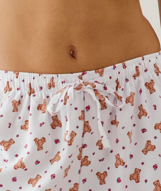 Flannel shorts with teddy bear print;