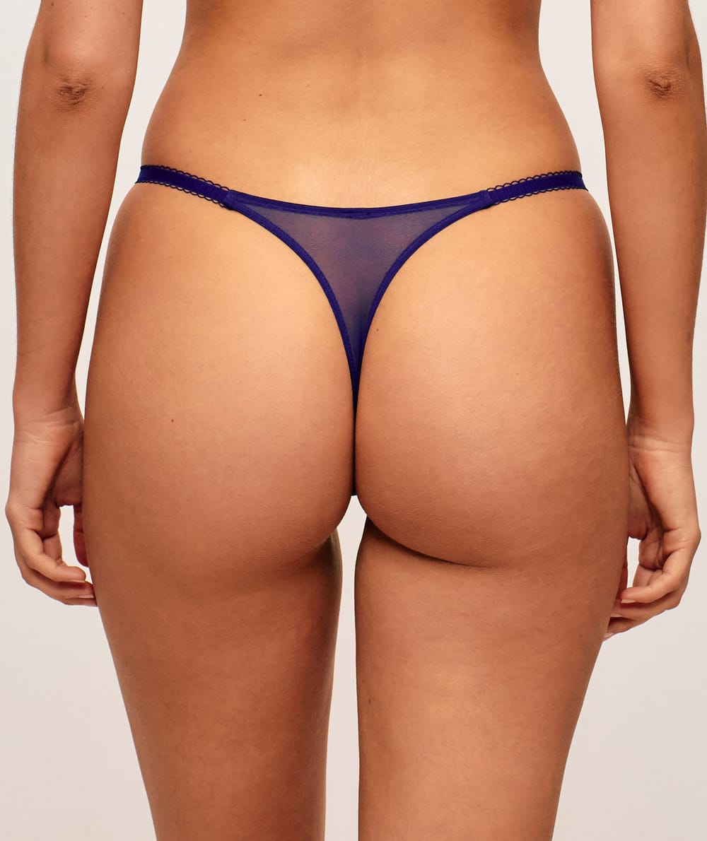 String en tulle motifs fleurs &agrave; paillettes;