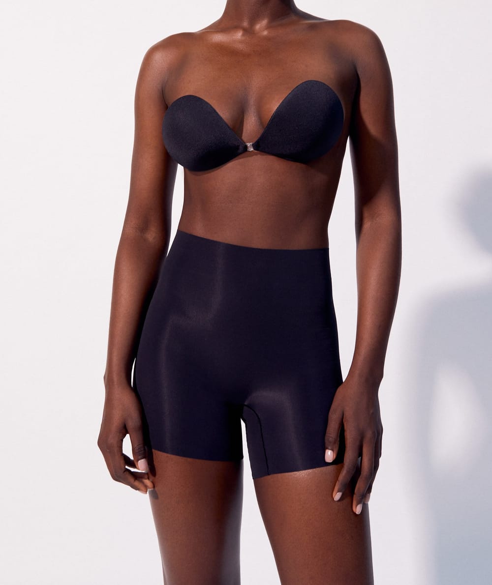 Stick-on strapless bra;