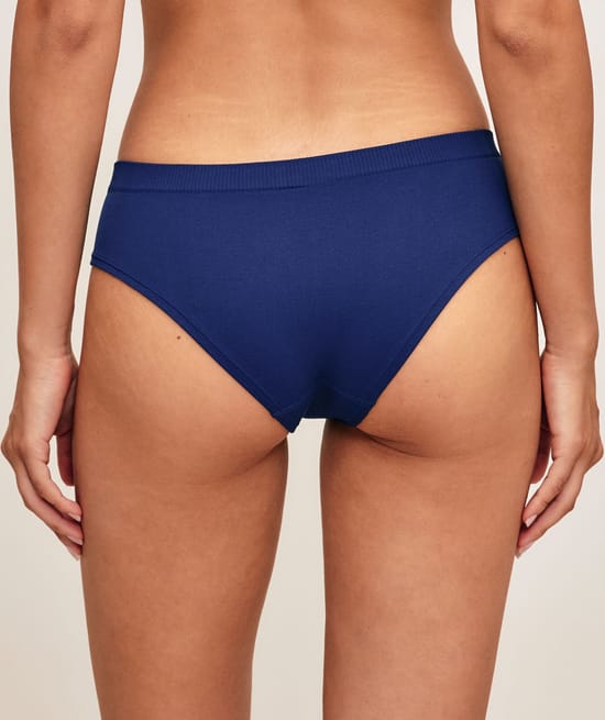 Cheeky in seamless;