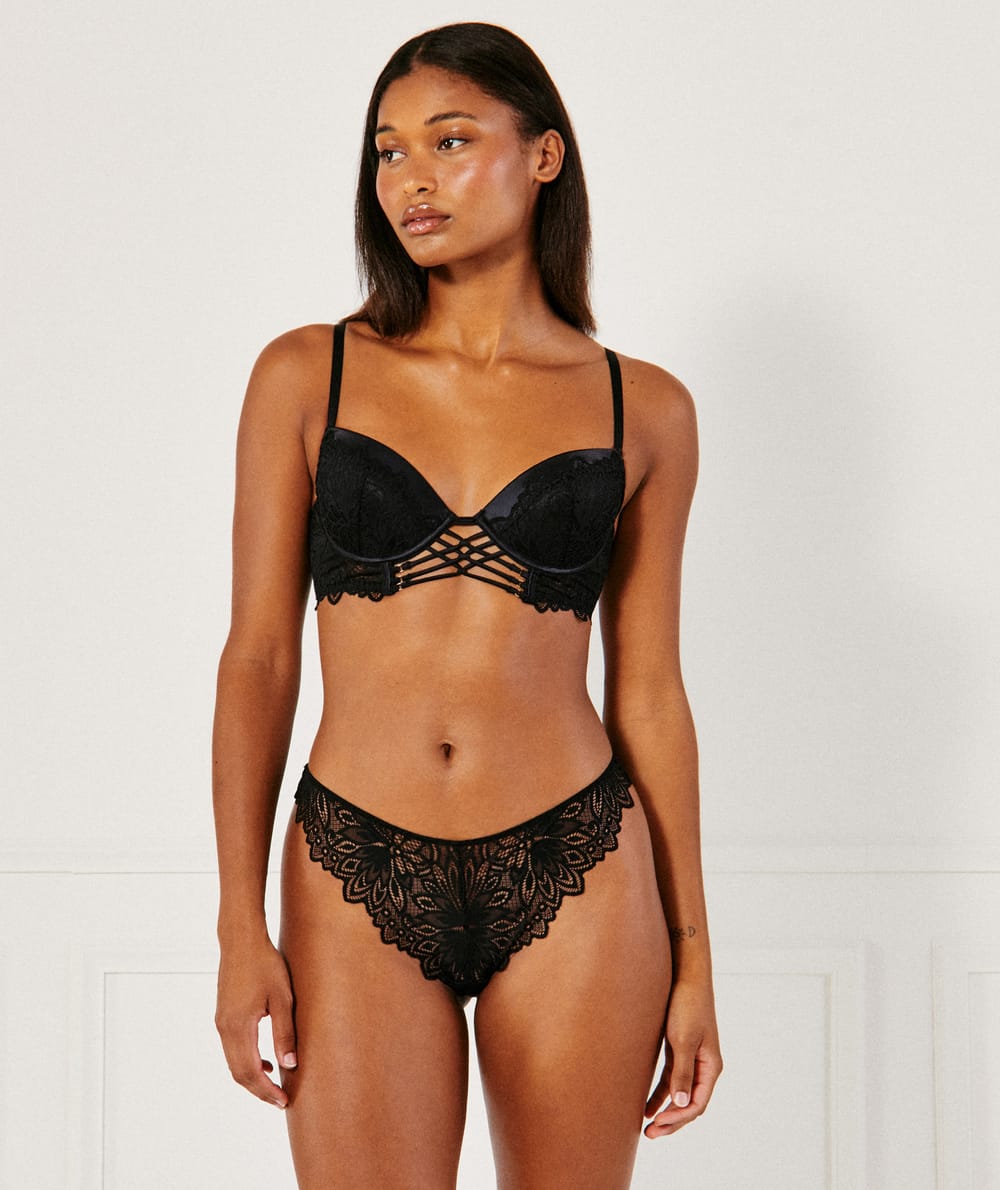 Soutien-gorge push-up en dentelle;