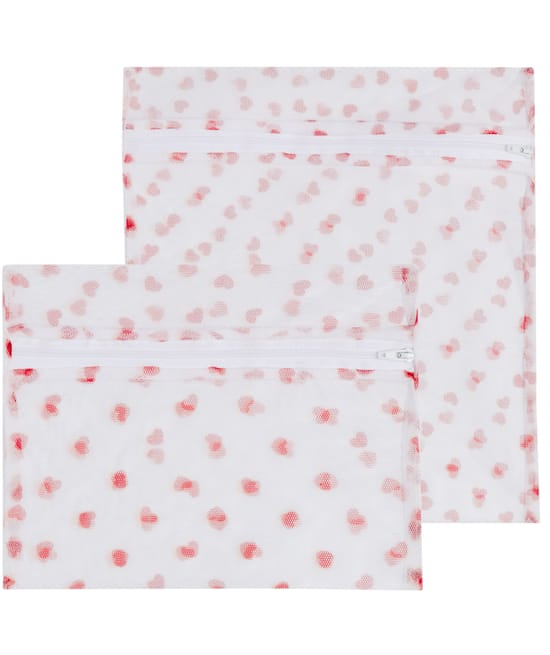 Set of 2 heart pattern laundry bags;