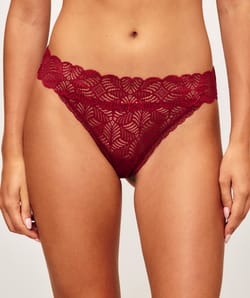 Lace thong - red;
