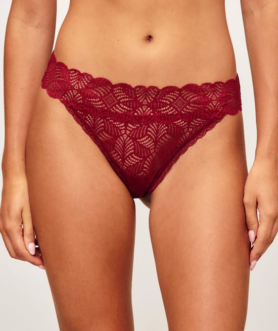 Lace thong - red;