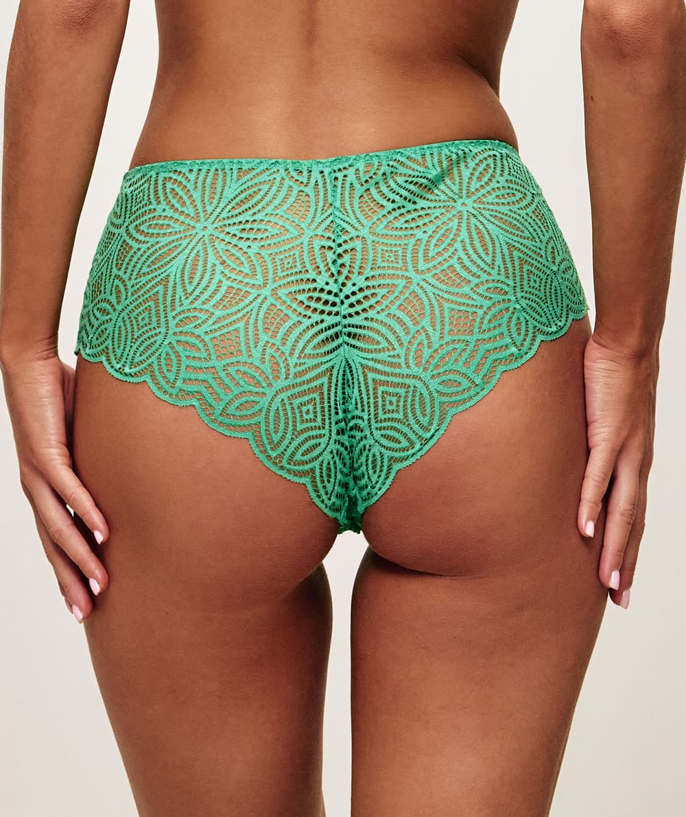 Green lace shorty;