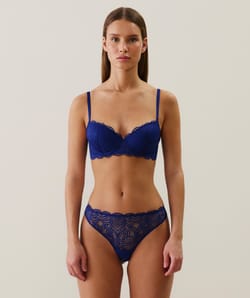 Soutien-gorge ampliforme en dentelle;