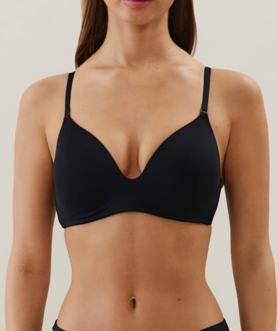Wireless push-up bra in microfibre;
