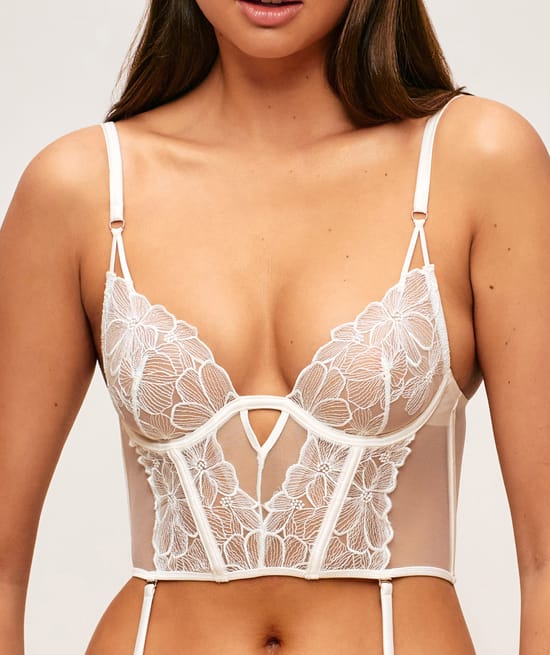 Lace balconette bra;