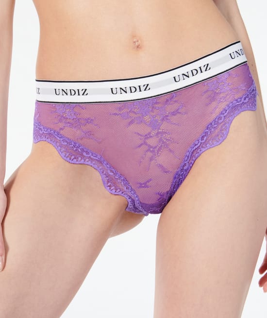 Lace cheekies ;