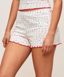 Jersey shorts with flower patterns;