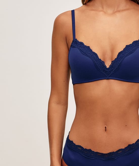 Triangle push-up en microfibre et dentelle;
