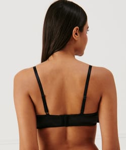 Top avec noeud en satin;