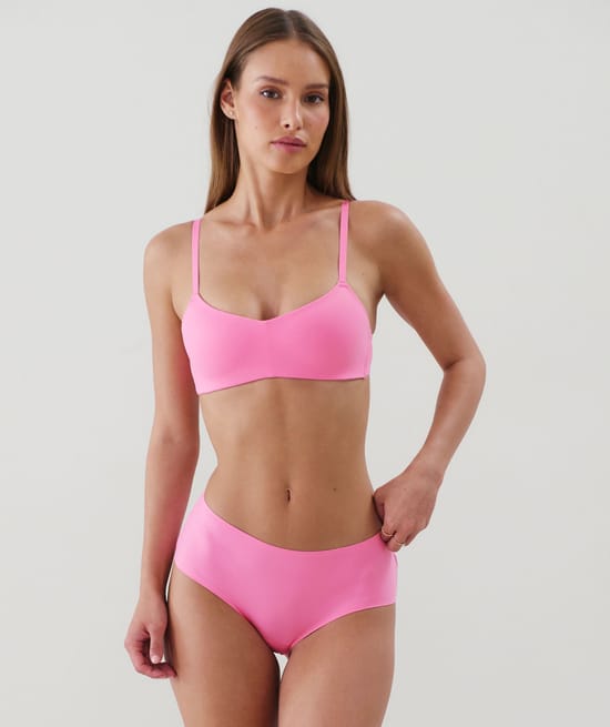 Brassière ampliforme en microfibre;