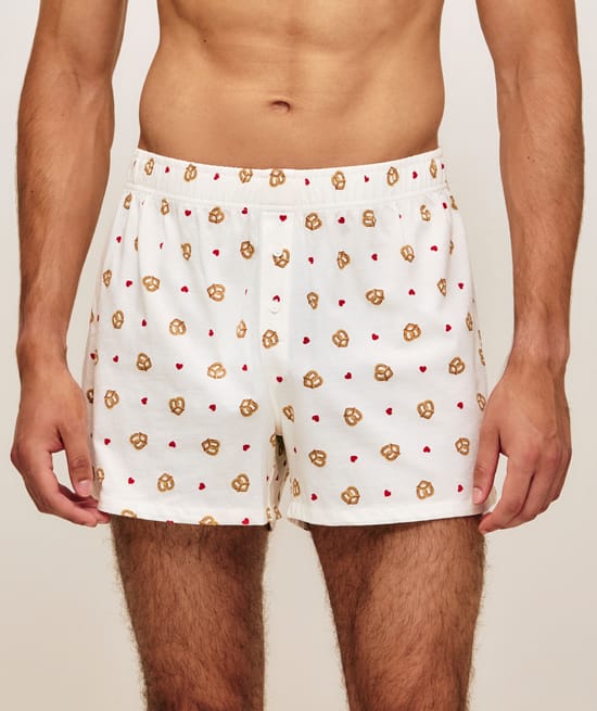 Fluid cotton boxer shorts with pretzel and heart patterns;