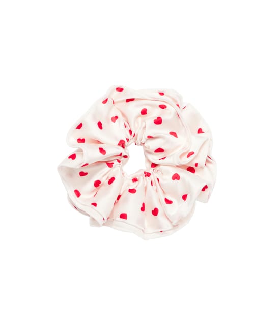 Heart pattern scrunchie;