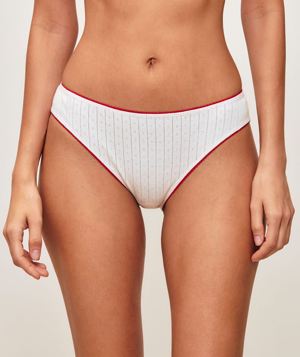 Set of 3 cotton panties;