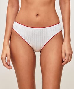 Set of 3 cotton panties;