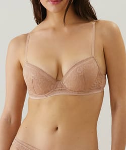 Soutien-gorge à coque fine en dentelle florale;
