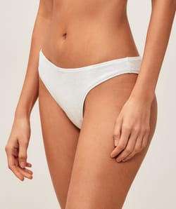 Cotton panties;