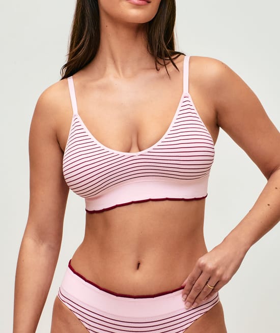 Seamless striped triangle bra;