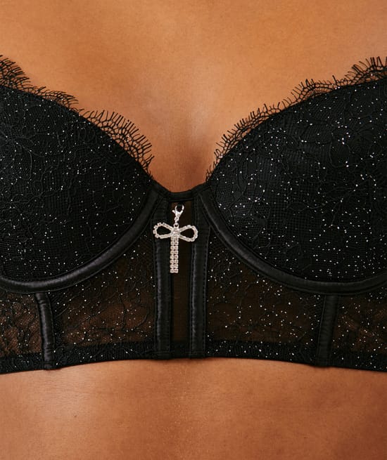 Lace balconette bra;