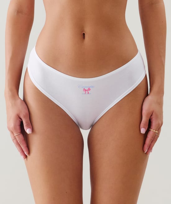 Pack of 3 cotton briefs;