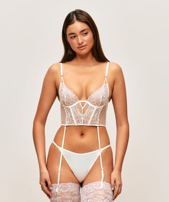 Lace balconette bra;