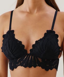 Lace triangle bra - black;