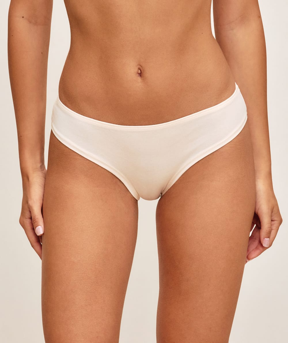 Set of 7 cotton panties;