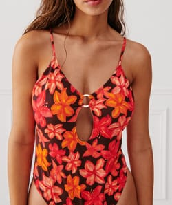 Une pièce - maillot de bain;