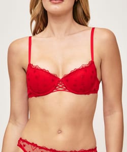 Soutien-gorge ampliforme broderies c&oelig;urs;